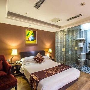 Zimmer mit Queensize-Bett